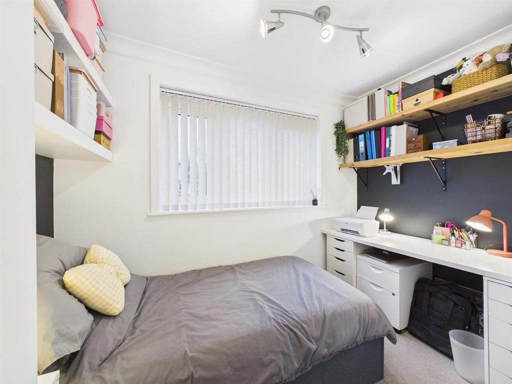 Bedroom: