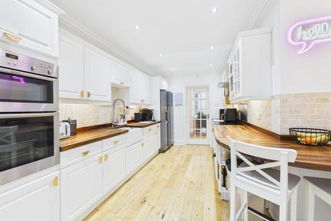 4 bedroom detached house for sale, Eighth Avenue, Bridlington