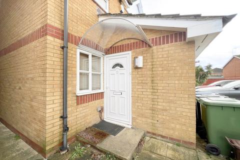 4 bedroom semi-detached house for sale, Windrush, New Malden