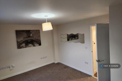 2 bedroom flat to rent, Homestead, Coventry, CV2