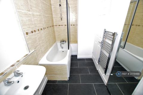 3 bedroom terraced house to rent, Western Street, Swindon, SN1