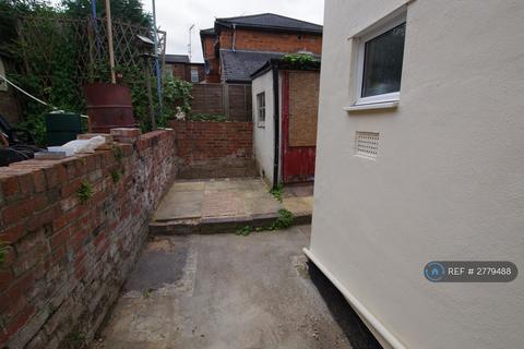 3 bedroom terraced house to rent, Western Street, Swindon, SN1