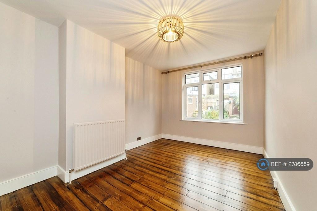 2nd Bedroom