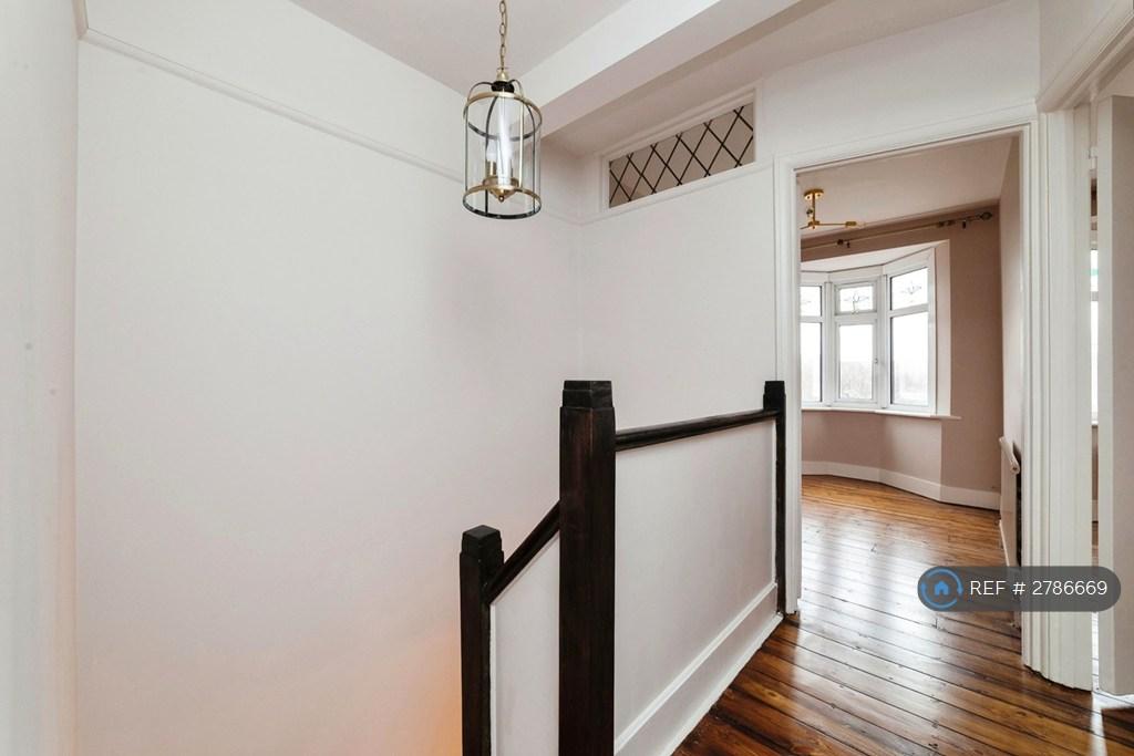 2nd Floor Landing