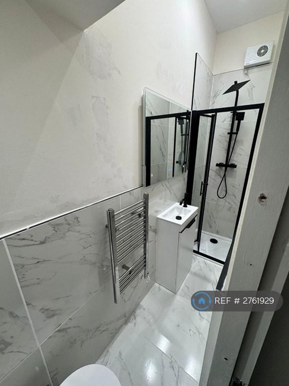 Ground Floor Bathroom With w/c