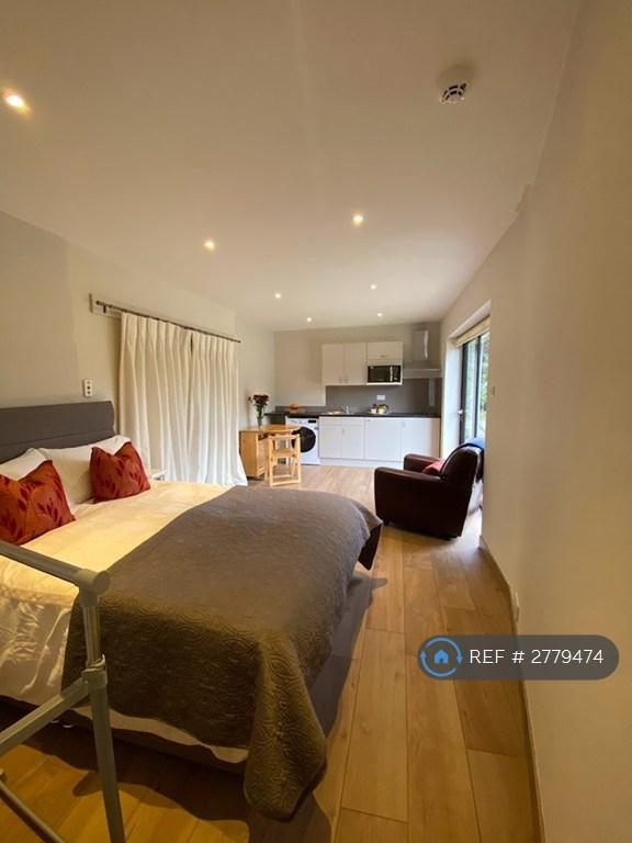 Beautiful Studio Flat