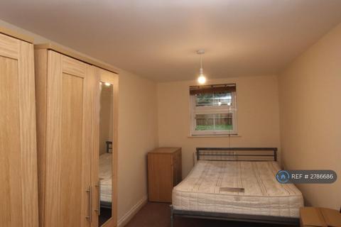 undefined, Russell Street, Reading, RG1