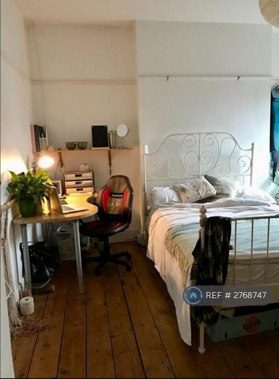 Room 4