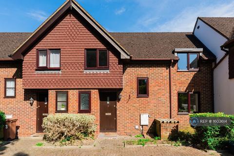 2 bedroom terraced house to rent, Rosefield Close, Carshalton, SM5