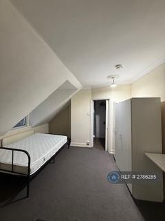 1 bedroom in a house share to rent, Lee High Road, London, SE13