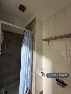 1 bedroom in a house share to rent, Lee High Road, London, SE13
