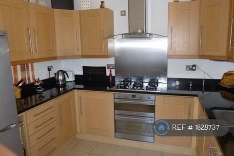 undefined, Crescent Court, Bedford, MK40