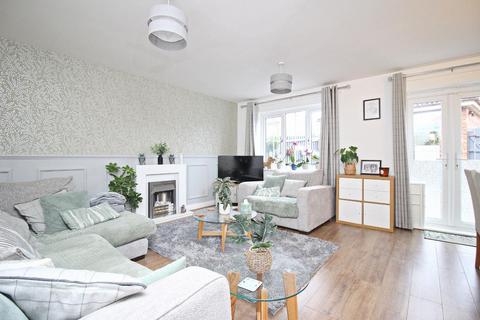 3 bedroom semi-detached house for sale, Dovecote Drive, Pelton Fell, Chester Le Street