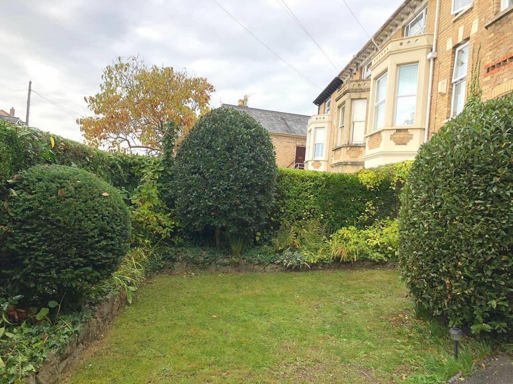 Front Garden.jpg