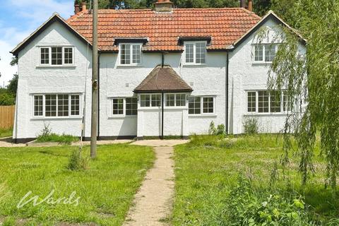 3 bedroom semi-detached house to rent, Cranbrook Road Staplehurst TN12