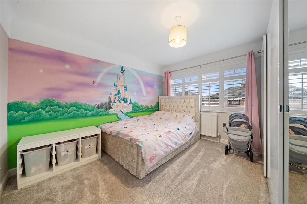 Bedroom 2a.jpg