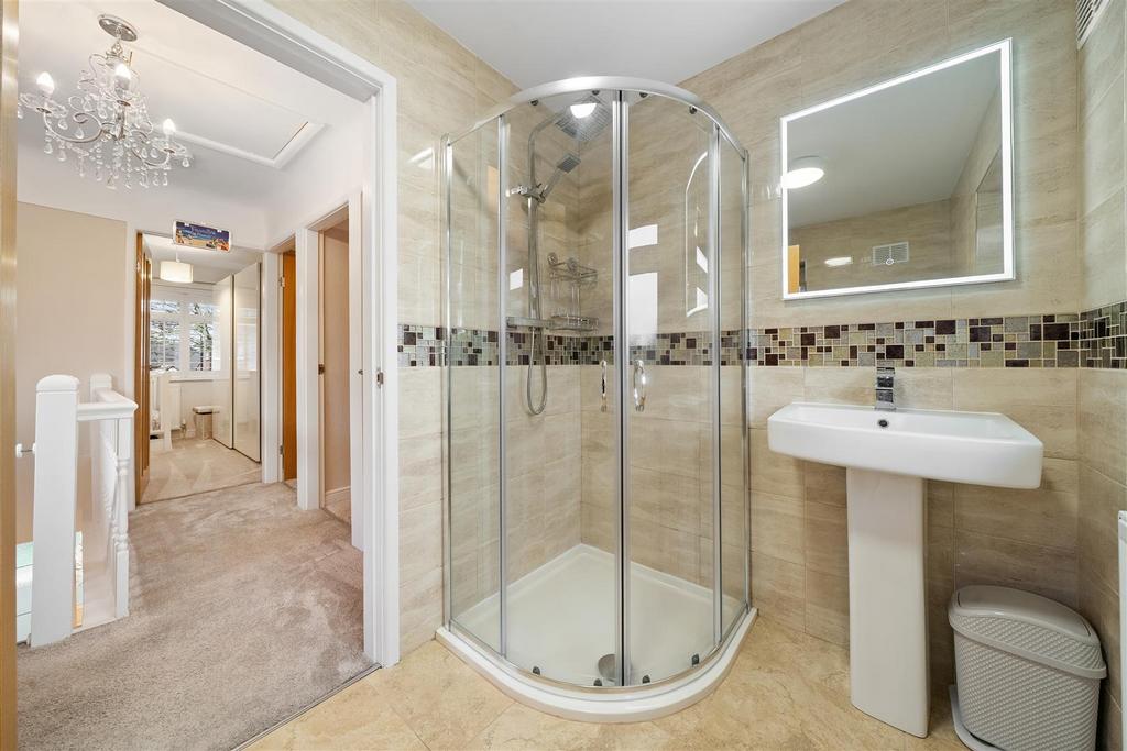 Bathroom1.jpg