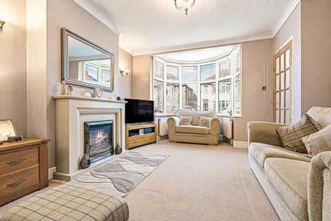 3 bedroom semi-detached house for sale, Thirlmere Road, Hinckley, LE10