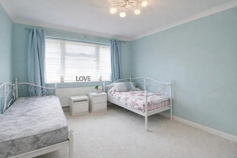 undefined, Oakfield Road, Benfleet, SS7