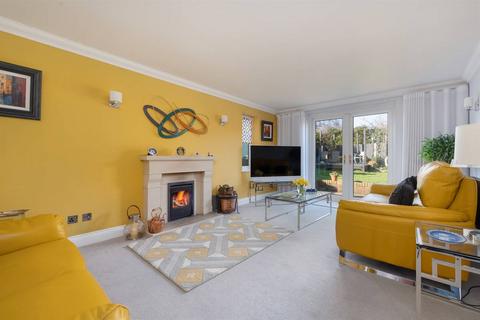undefined, Amos Close, Beltinge, Herne Bay