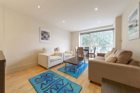 1 bedroom flat to rent, Chiswick High Road, London W4
