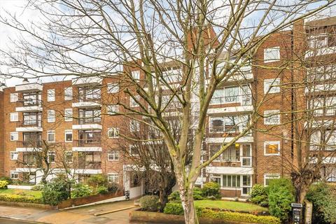 3 bedroom flat for sale, St. John's Avenue, London SW15