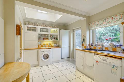 2 bedroom detached bungalow for sale, School Lane, Benfleet, SS7