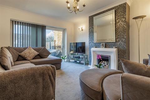 2 bedroom semi-detached bungalow for sale, Field Close, Abridge