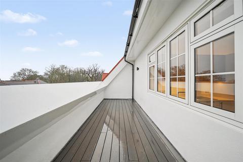 2 bedroom apartment for sale, Caspian House, Chase Side, Southgate, N14