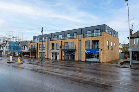 3 bedroom flat for sale, Rayleigh Road, Leigh-on-Sea, SS9