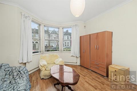 1 bedroom flat for sale, Whymark Avenue, Wood Green, London
