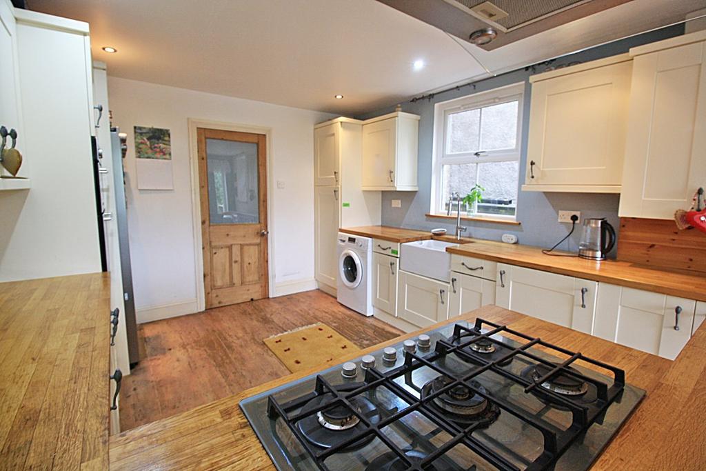 Kitchen dining room