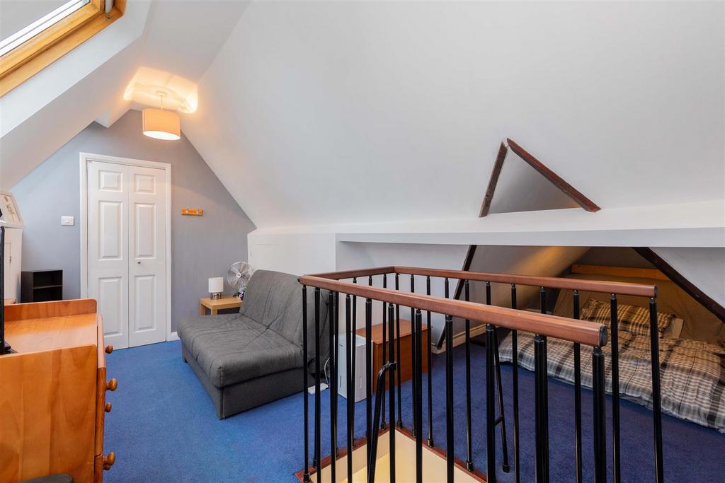 162 St Georges Crescent-13.jpg