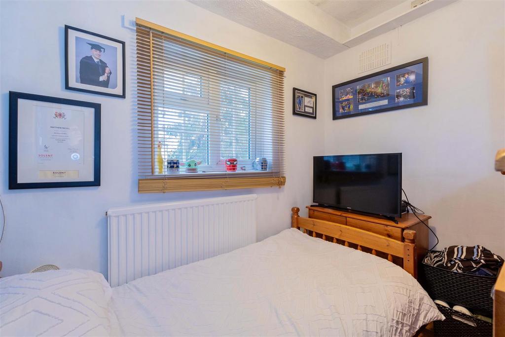 162 St Georges Crescent-16.jpg