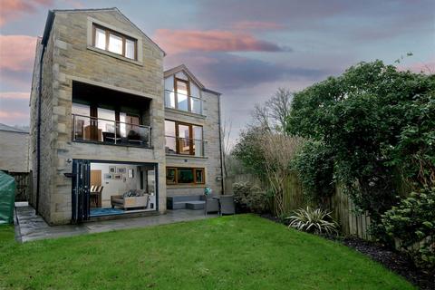 Victoria Mills, Holmfirth HD9