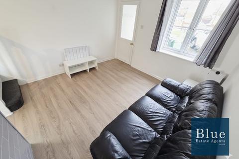 1 bedroom end of terrace house for sale, Meadow View, Hithermoor Road, Staines-upon-Thames, TW19