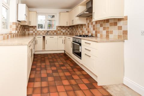 3 bedroom terraced house for sale, North Street, Wellingborough NN8
