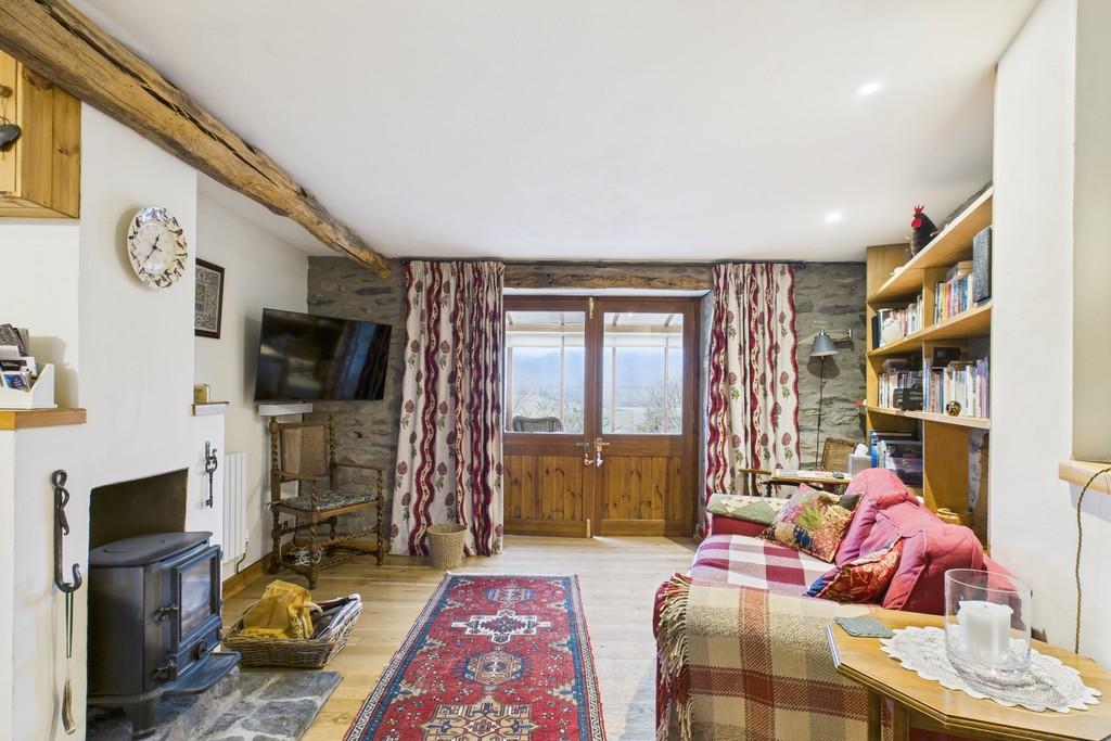 Living Dining Area