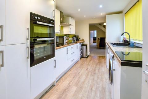 3 bedroom end of terrace house for sale, St. Michaels Road, Louth LN11 9DA