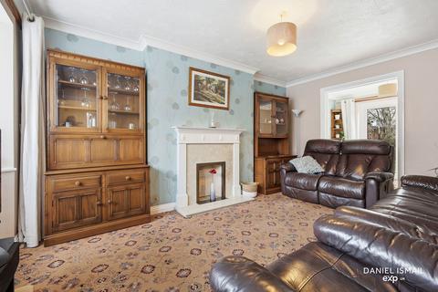 undefined, Burr Close, Basildon SS16