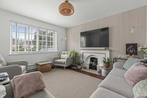 undefined, Amersham Road, Little Chalfont