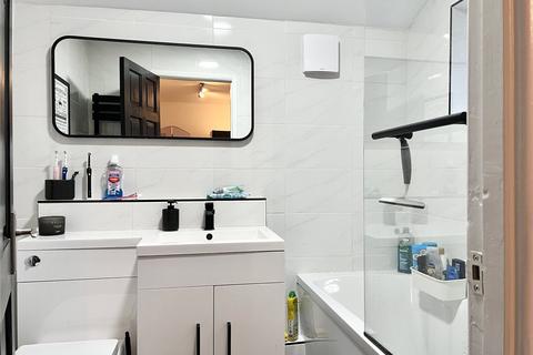 3 bedroom terraced house for sale, Bentley Street, Cleethorpes, DN35