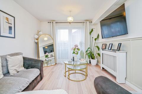 1 bedroom flat for sale, 10 Scampston Drive, East Ardsley, WF3