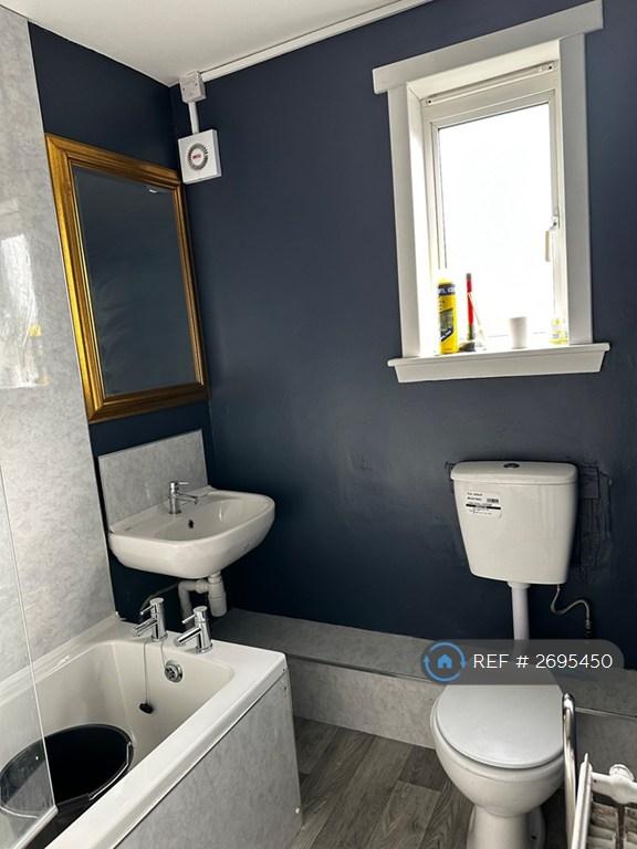 Bathroom/Shower