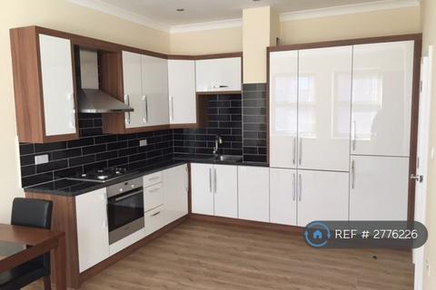 1 bedroom flat to rent, Parliament House, Slough, SL1