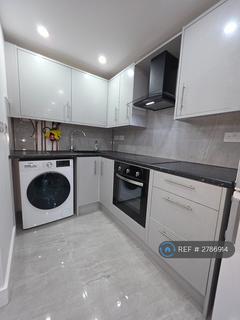 Studio to rent, Brookfields Avenue, Mitcham, CR4
