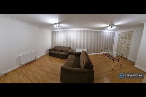undefined, Tallow Close, Dagenham, RM9
