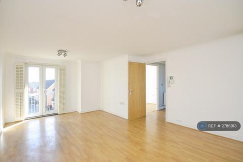undefined, Tallow Close, Dagenham, RM9