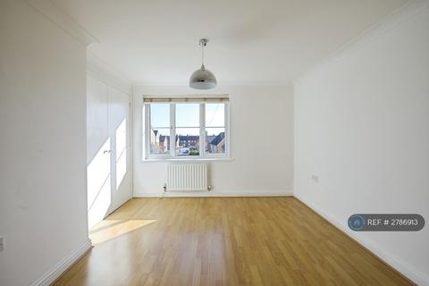 undefined, Tallow Close, Dagenham, RM9