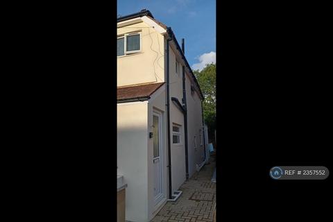 undefined, Walnut Tree Road, Hounslow, TW5